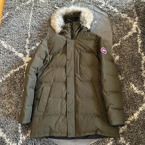 Men’s Canada Goose Coat Size 2XL